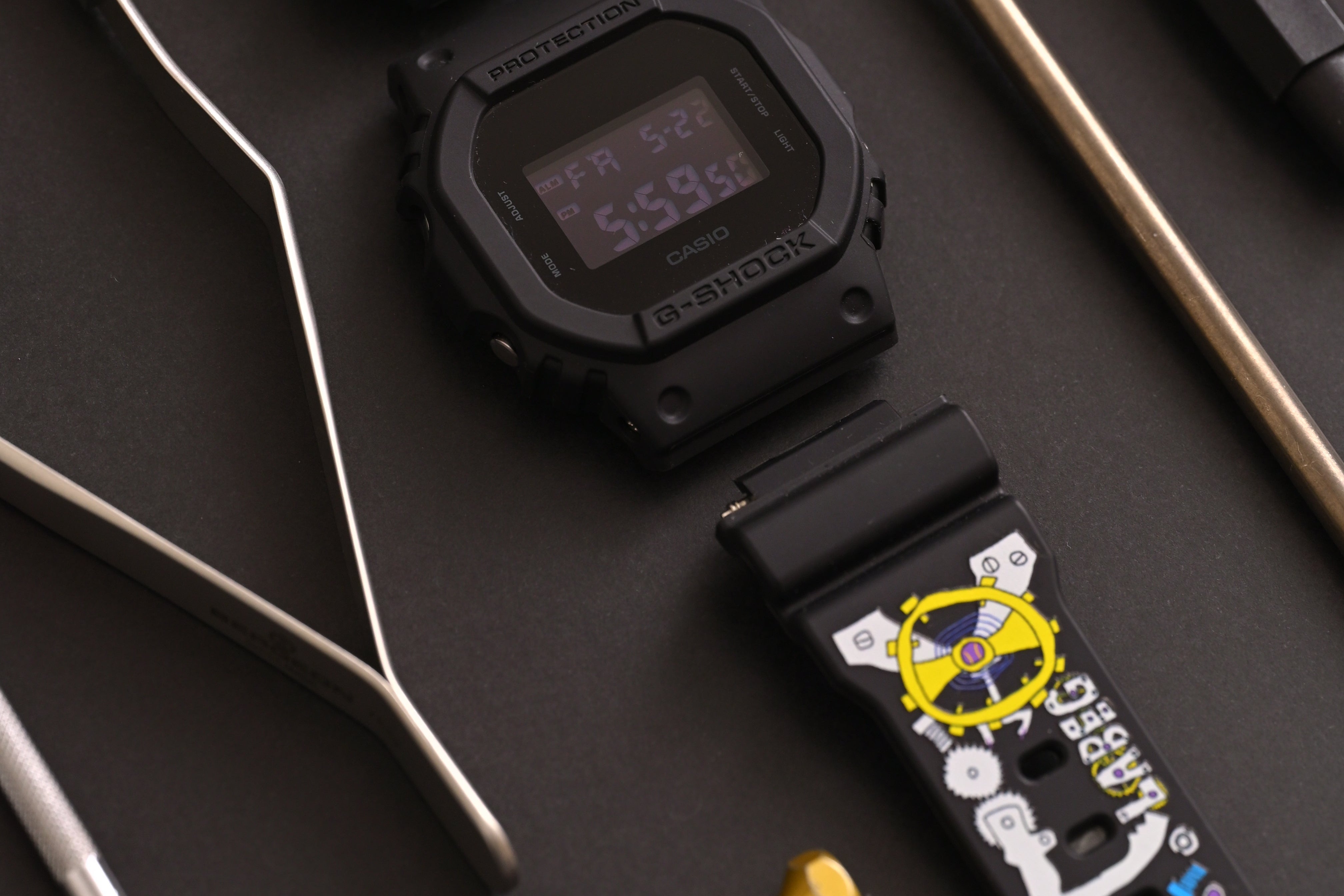 NO IDENTITY Watches | Custom Luxury Timepieces & Art Mods